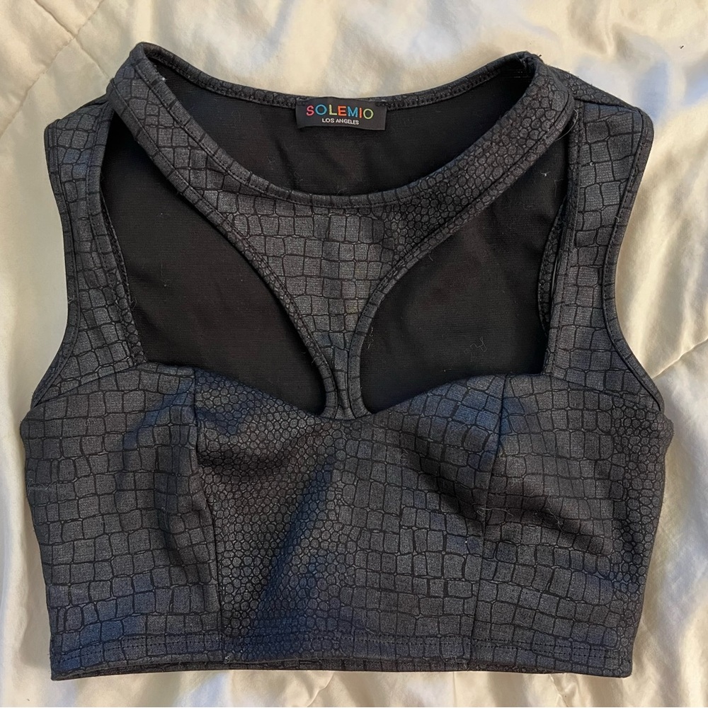 crop top